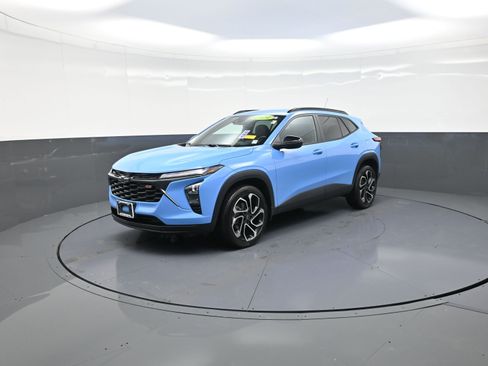 Used 2024 Chevrolet Trax RS w/ Driver Confidence Package image 7