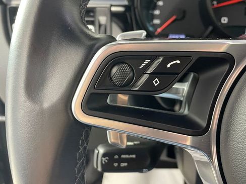 Used 2020 Porsche Macan AWD/4WD image 13