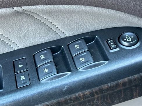 Used 2021 GMC Canyon Denali image 12