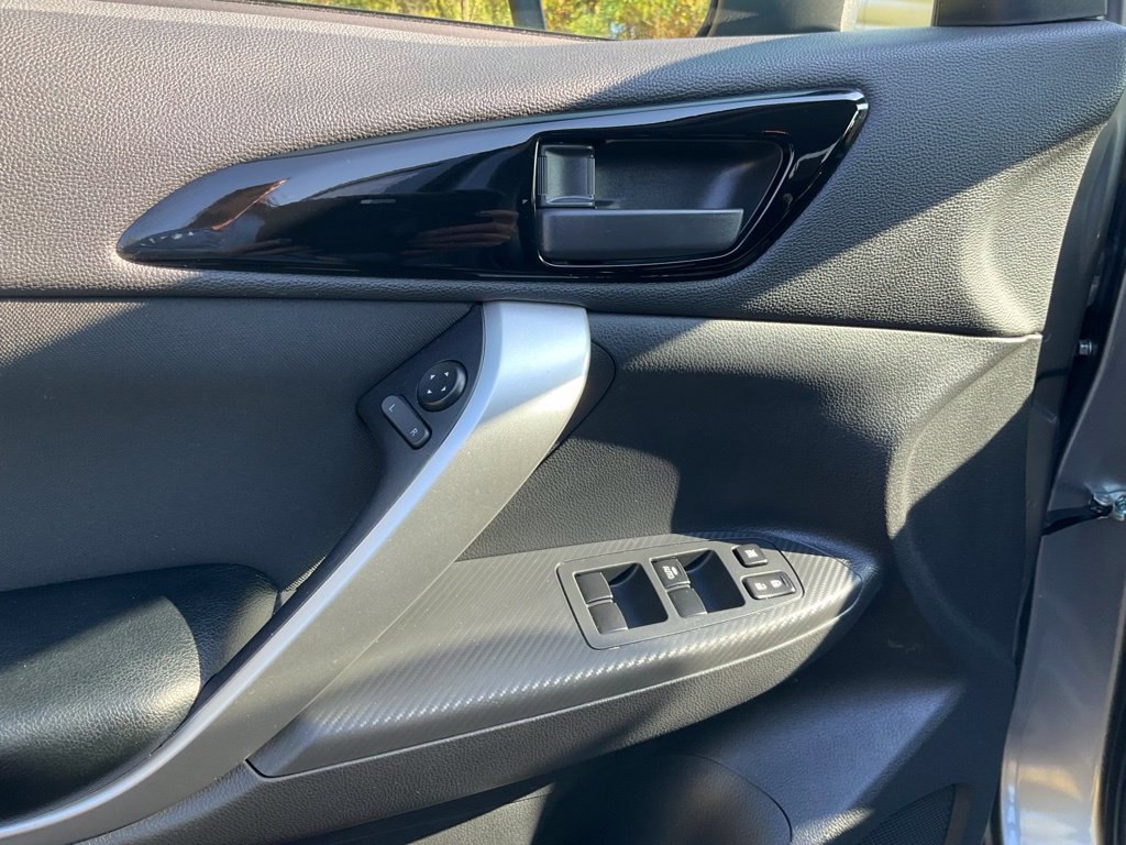 Used 2020 Mitsubishi Eclipse Cross ES AWD/4WD image 18