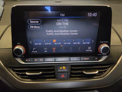 Used 2024 Nissan Altima 2.5 SR FWD image 25