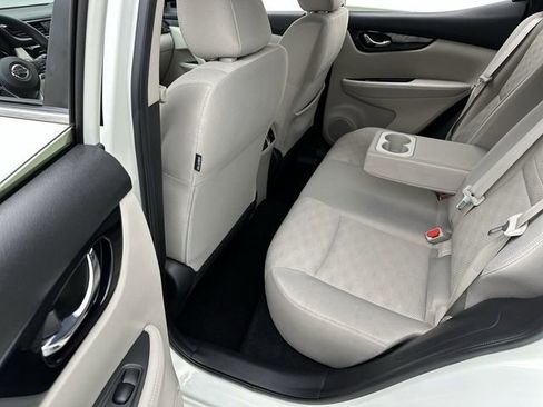 Used 2018 Nissan Rogue Sport SV image 22