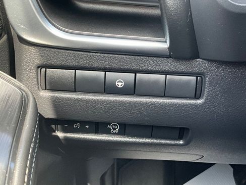Used 2023 Nissan Rogue SV AWD/4WD image 15