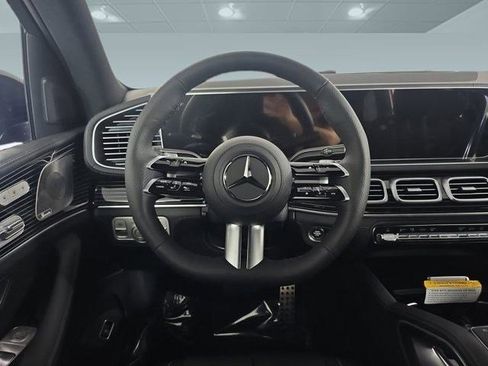 New 2025 Mercedes-Benz GLS 580 4MATIC image 12