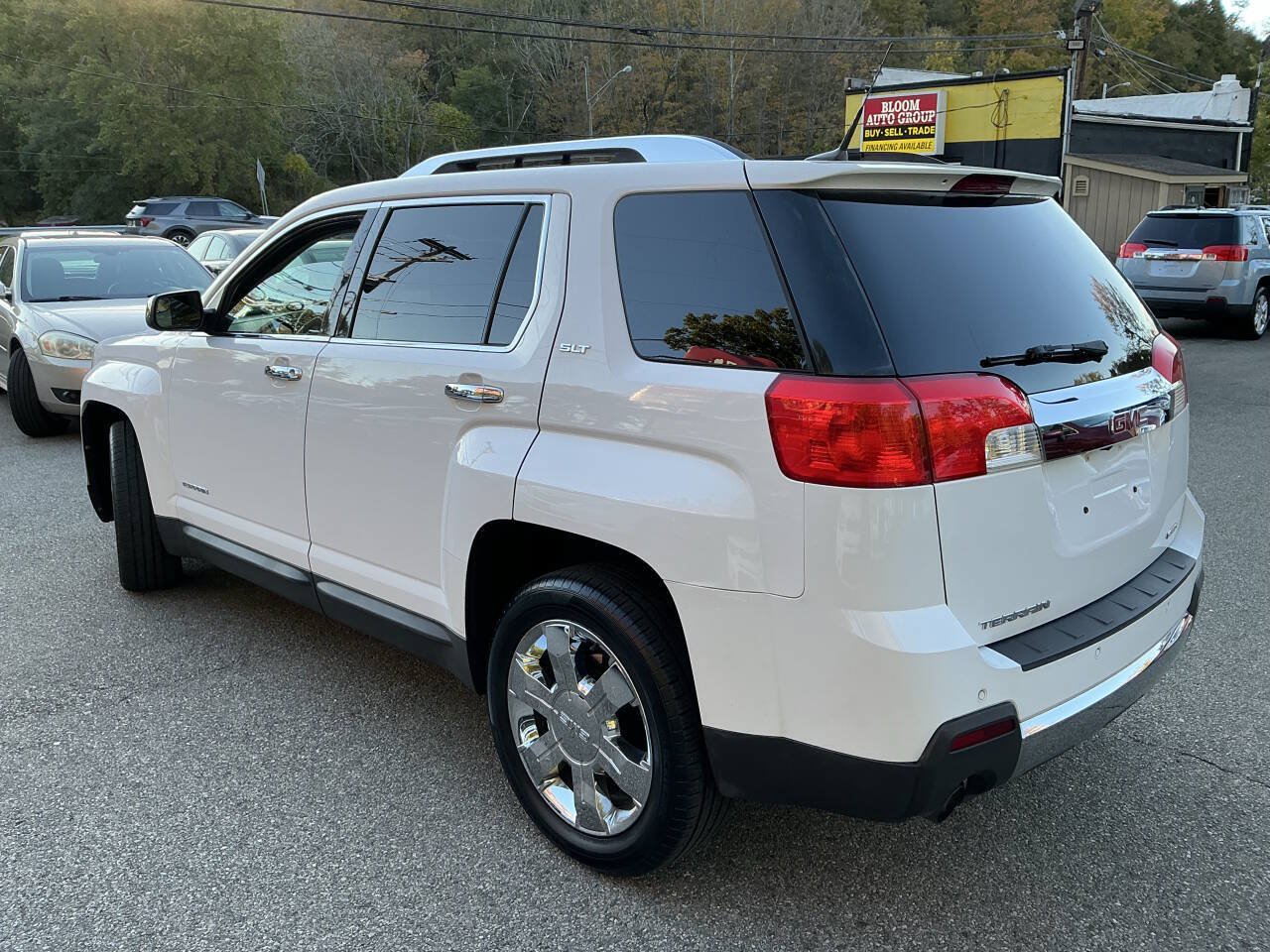 Used 2012 GMC Terrain SLT w/ Chrome and Technology Package AWD/4WD image 8