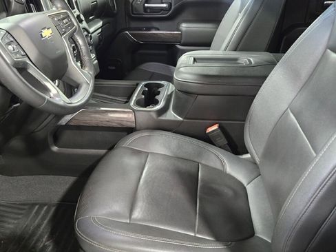 Used 2022 Chevrolet Silverado 3500 LTZ w/ LTZ Plus Package image 22