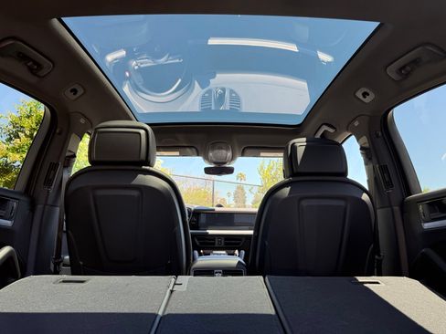 New 2025 Porsche Cayenne Coupe AWD/4WD image 35