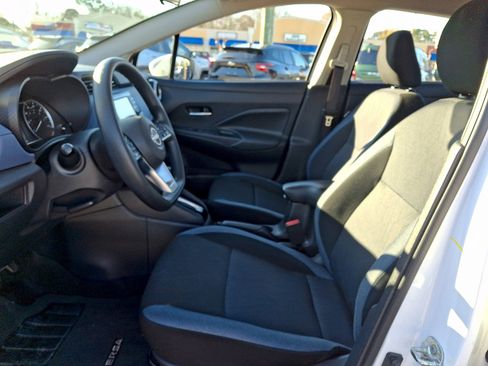 Used 2024 Nissan Versa SV image 12