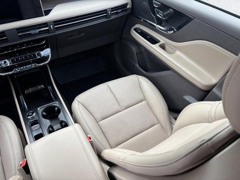 Certified 2023 Lincoln Corsair Reserve w/ Equipment Group 201A image 13