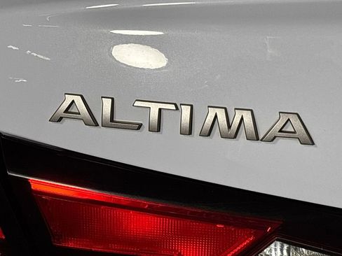Used 2023 Nissan Altima 2.5 SR image 23