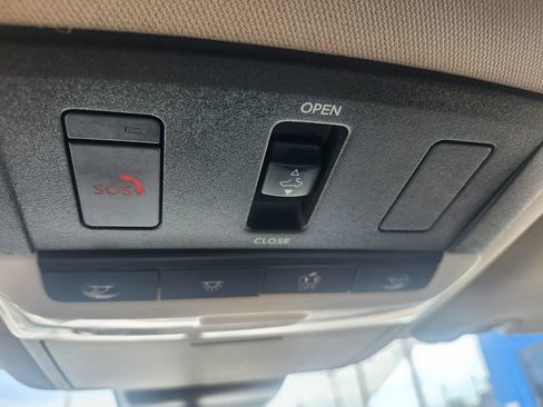 Used 2023 Nissan Altima 2.0 SR FWD image 32