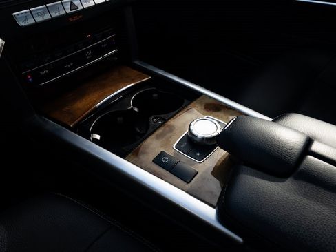 Used 2014 Mercedes-Benz E 250 BlueTEC Sedan w/ Premium 1 Package image 17