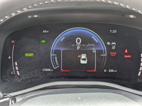 Used 2025 Toyota Camry SE image 21