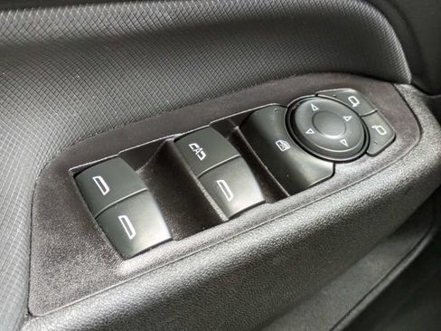 Used 2022 Chevrolet Equinox RS w/ RS Leather Package FWD image 27