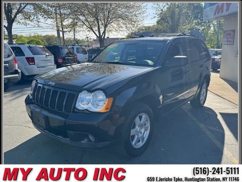 Used 2010 Jeep Grand Cherokee Laredo image 8