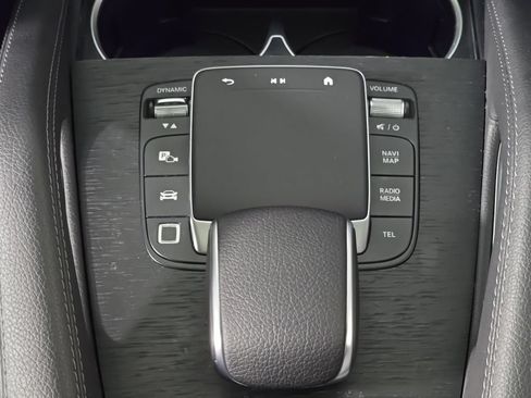 Certified 2025 Mercedes-Benz GLE 450e 4MATIC w/ Driver Assistance Package image 24