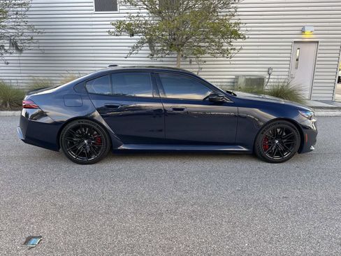Used 2025 BMW M5 w/ Executive Package AWD/4WD image 5