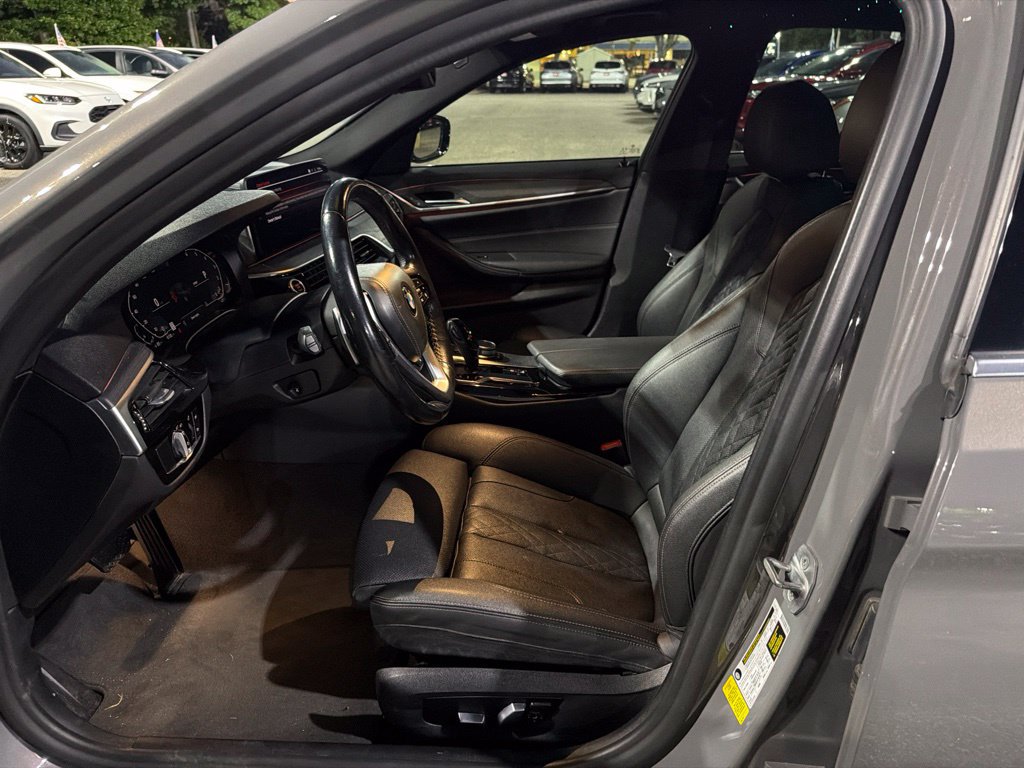 Used 2021 BMW 530i RWD image 13