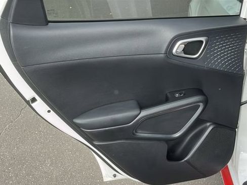 Used 2021 Kia Soul GT-Line image 19