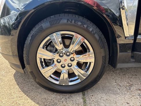 Used 2015 Cadillac SRX Luxury w/ Driver Awareness Package image 30