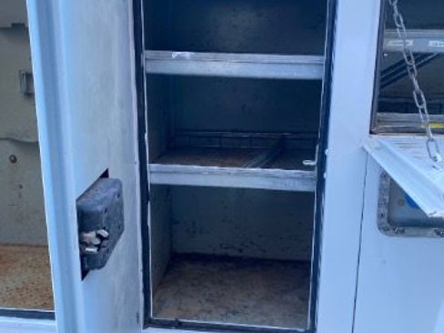 Used 2014 Ford F550 4x4 Regular Cab Super Duty image 12