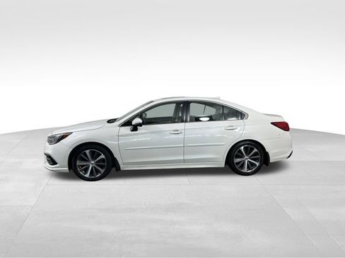 Used 2018 Subaru Legacy 2.5i Limited image 3