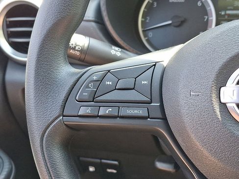 Used 2025 Nissan Versa S w/ Trunk Package FWD image 17