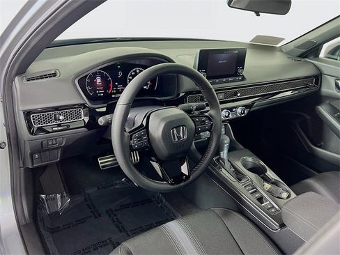 Used 2025 Honda Civic Sport image 17