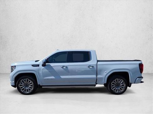 Used 2026 GMC Sierra 1500 Denali Ultimate AWD/4WD image 9