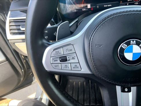 Used 2021 BMW 750i xDrive w/ Executive Package image 22