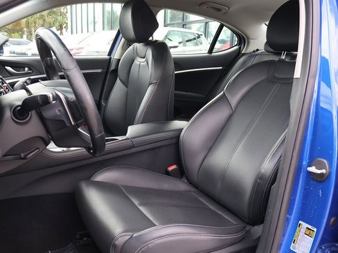 Used 2019 Genesis G70 2.0T Advanced image 27