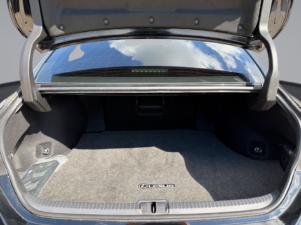 Used 2024 Lexus ES 350 F Sport w/ Accessory Package (Z2) FWD image 13