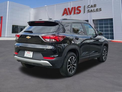 Used 2025 Chevrolet TrailBlazer LT AWD/4WD image 6