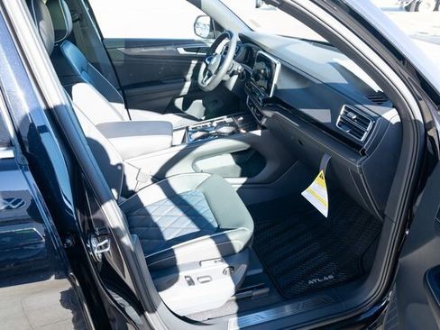 New 2026 Volkswagen Atlas Cross Sport SEL Premium R-Line image 41