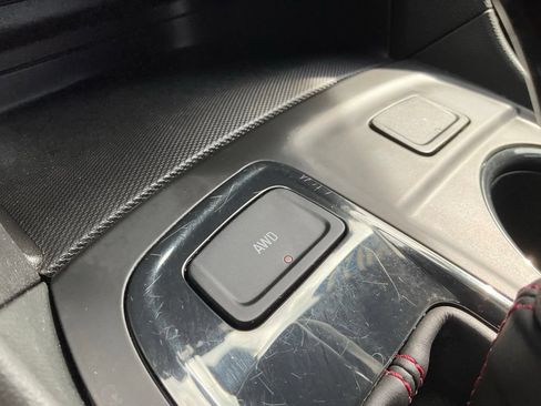 Used 2024 Chevrolet Equinox RS AWD/4WD image 8
