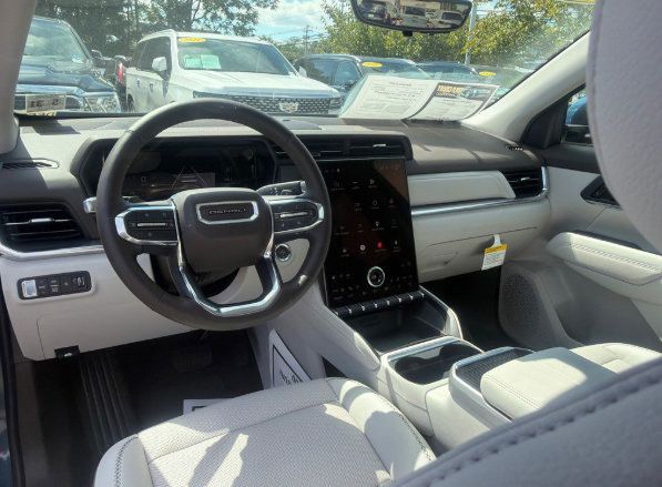 Used 2026 GMC Terrain Denali AWD/4WD image 6