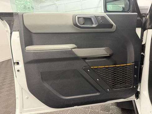 Used 2021 Ford Bronco Badlands w/ Sasquatch Package image 11