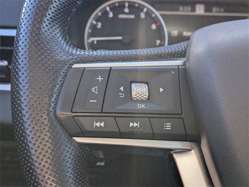 Used 2023 Mitsubishi Outlander SE image 29