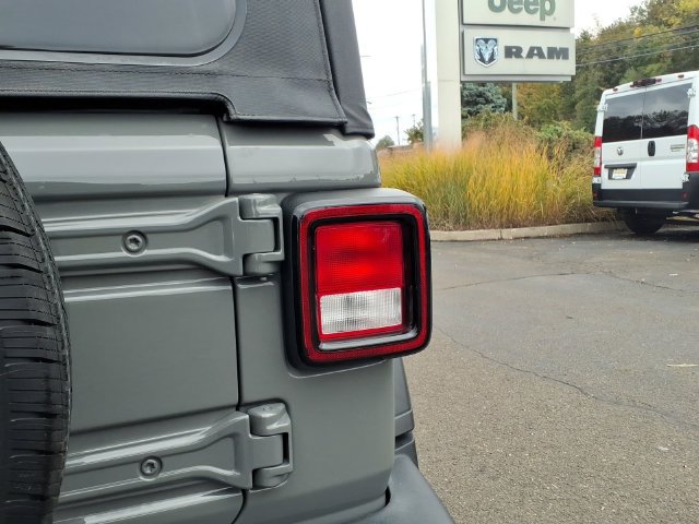 Used 2023 Jeep Wrangler Unlimited Sport AWD/4WD image 13