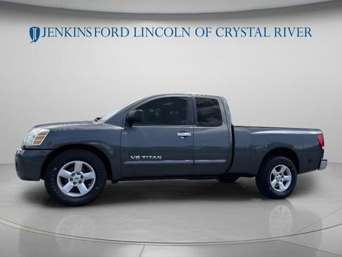 Used 2006 Nissan Titan SE RWD image 9