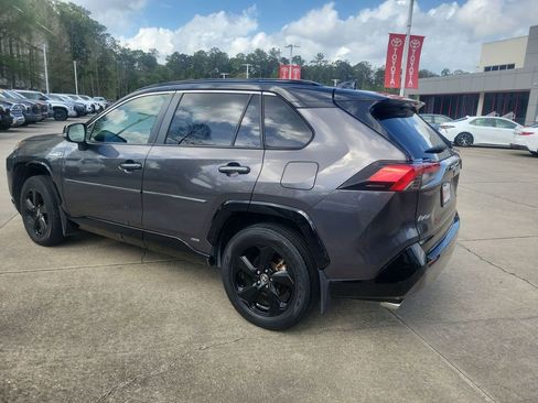 Used 2020 Toyota RAV4 XSE image 3