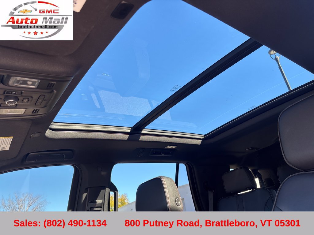 Used 2022 Chevrolet Tahoe RST w/ Luxury Package AWD/4WD image 20