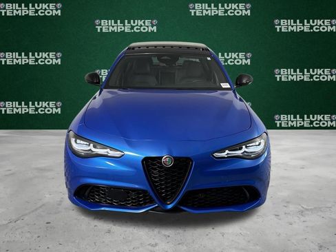 Used 2025 Alfa Romeo Giulia AWD image 6