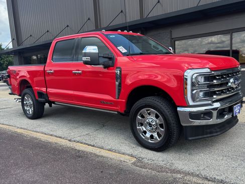 Used 2026 Ford F250 Lariat w/ Lariat Ultimate Package AWD/4WD image 3