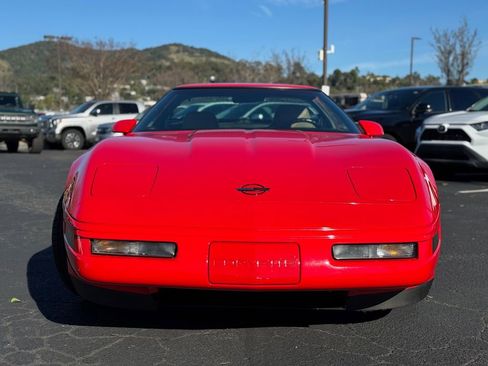 Used 1996 Chevrolet Corvette Coupe image 3