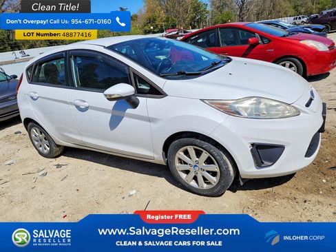 Used 2013 Ford Fiesta SE FWD image 5