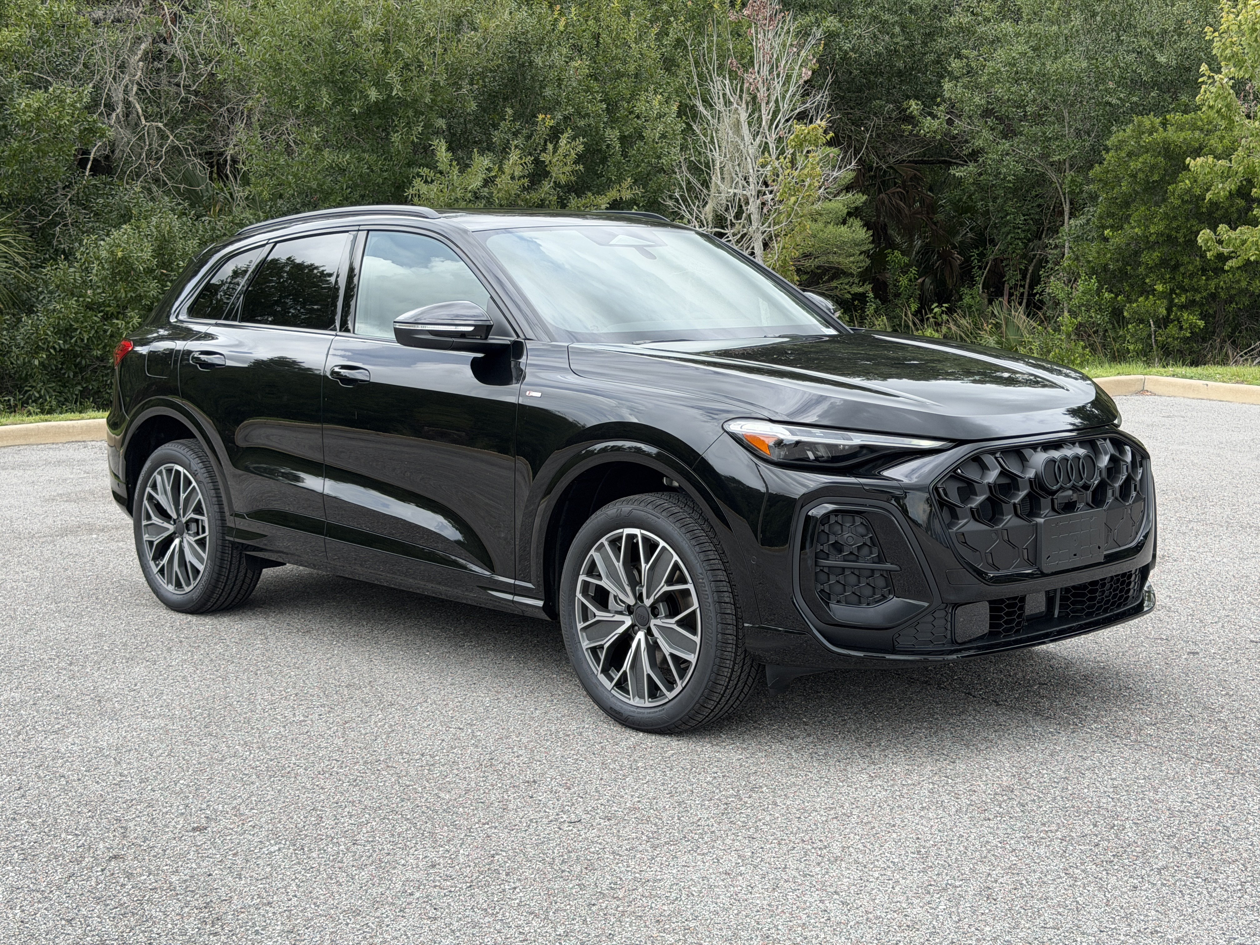 New 2026 Audi Q5 Premium Plus AWD/4WD image 1