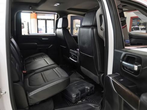 Used 2022 GMC Sierra 3500 Denali w/ Denali Ultimate Package AWD/4WD image 31