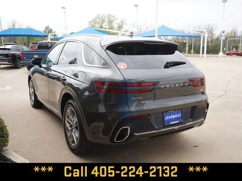 Used 2025 Genesis GV70 2.5T AWD/4WD image 11