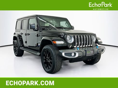 Used 2023 Jeep Wrangler Unlimited Sahara w/ Cold Weather Group AWD/4WD image 1